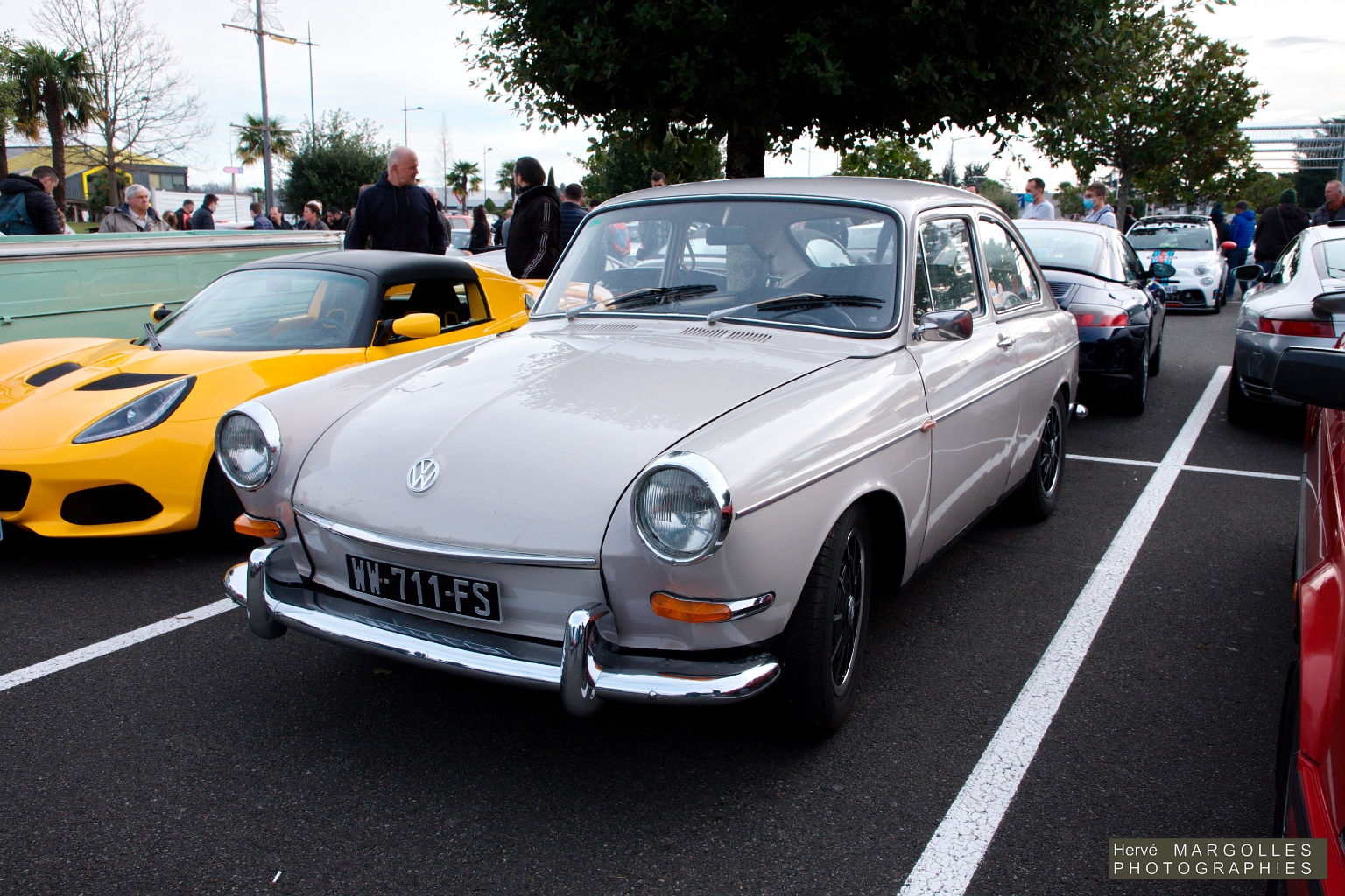 VW 1600 TL-02.jpg